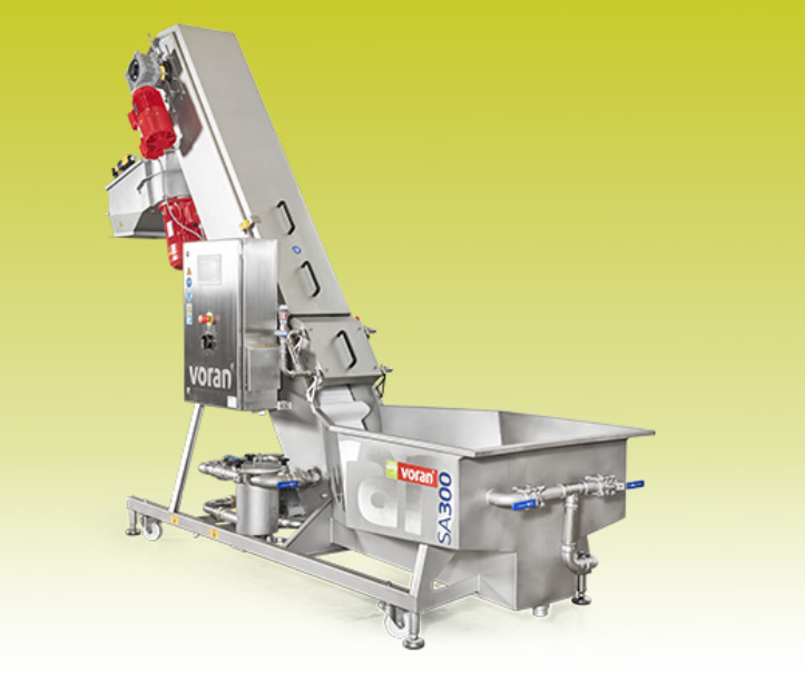 1477-00-000 Elevator i perač voća Voran SA 300 + mlin RM4